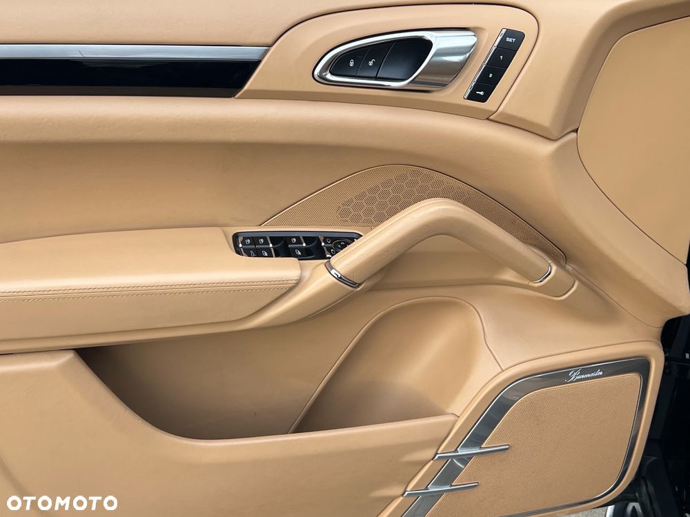 Porsche Cayenne Diesel Platinum Edition - 22