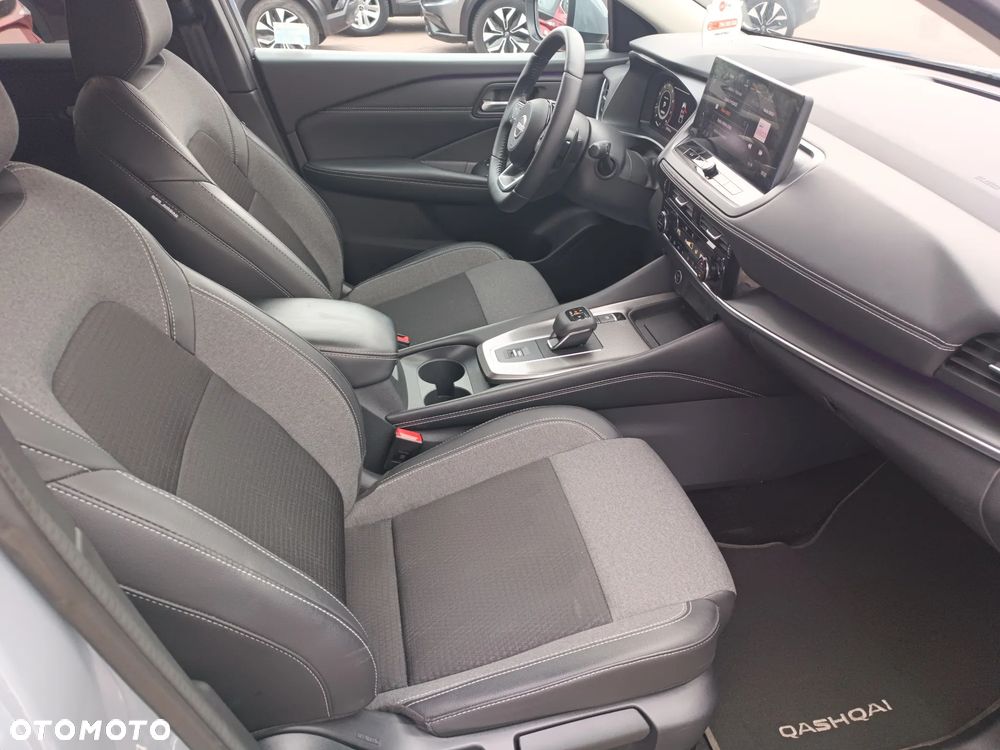 Nissan Qashqai 1.3 DIG-T MHEV N-Connecta Xtronic - 22