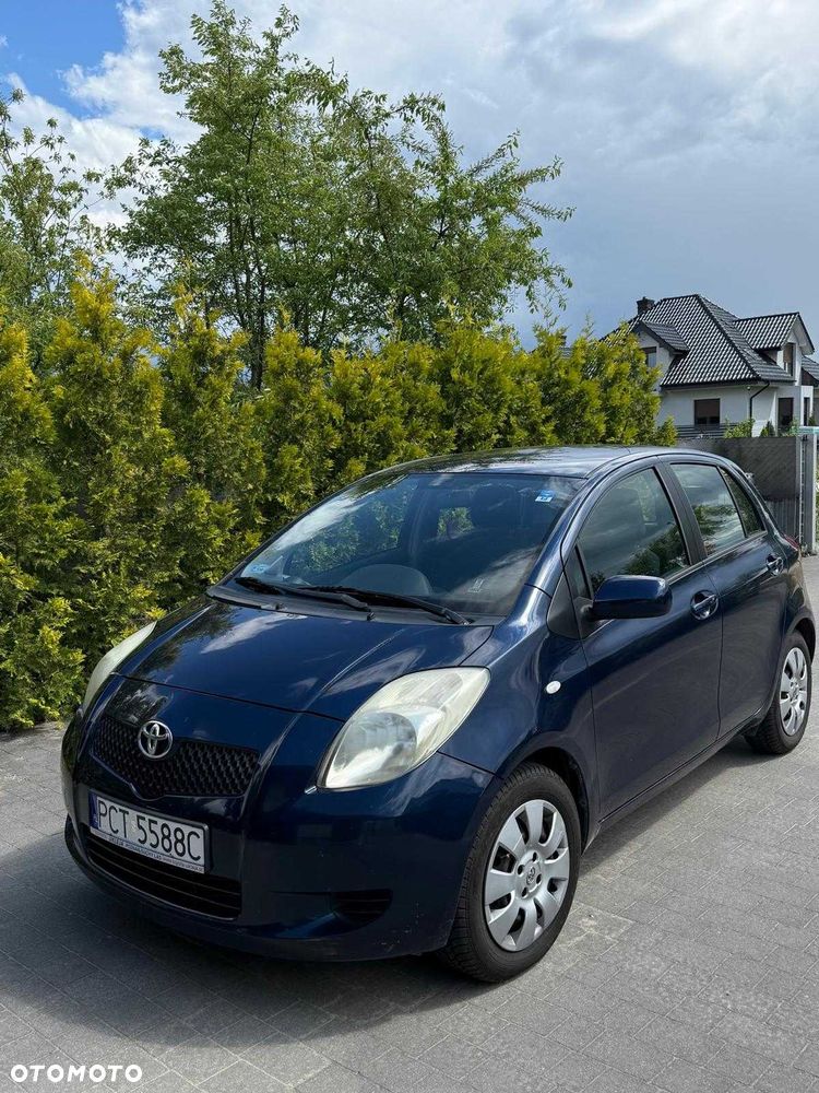 Toyota Yaris - 1