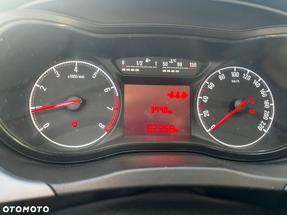 Opel Corsa 1.4 Essentia - 8