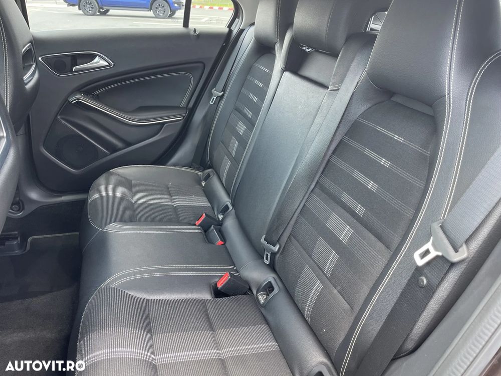Mercedes-Benz A 180 d 7G-DCT Urban - 24