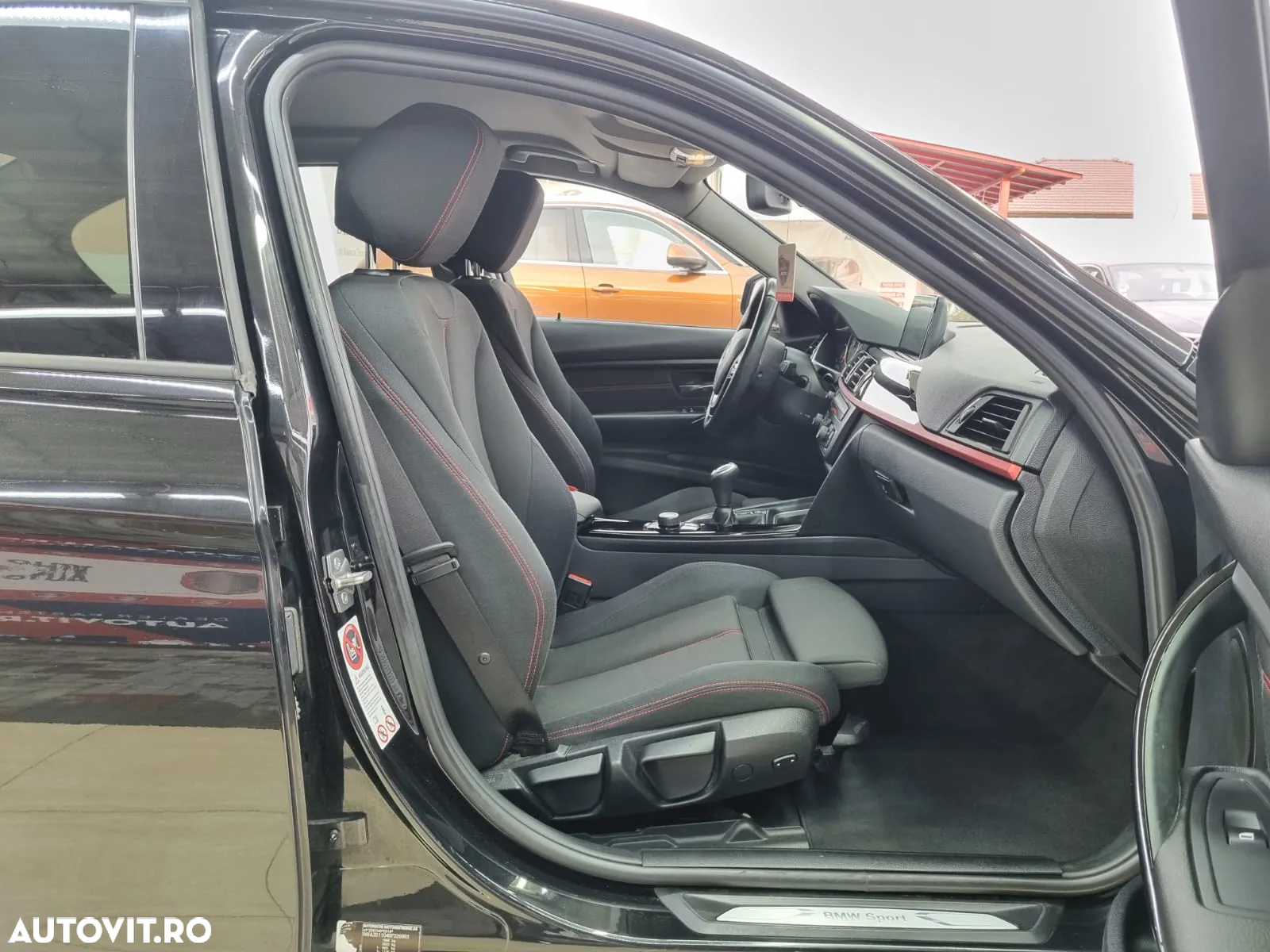 BMW Seria 3 318d - 18