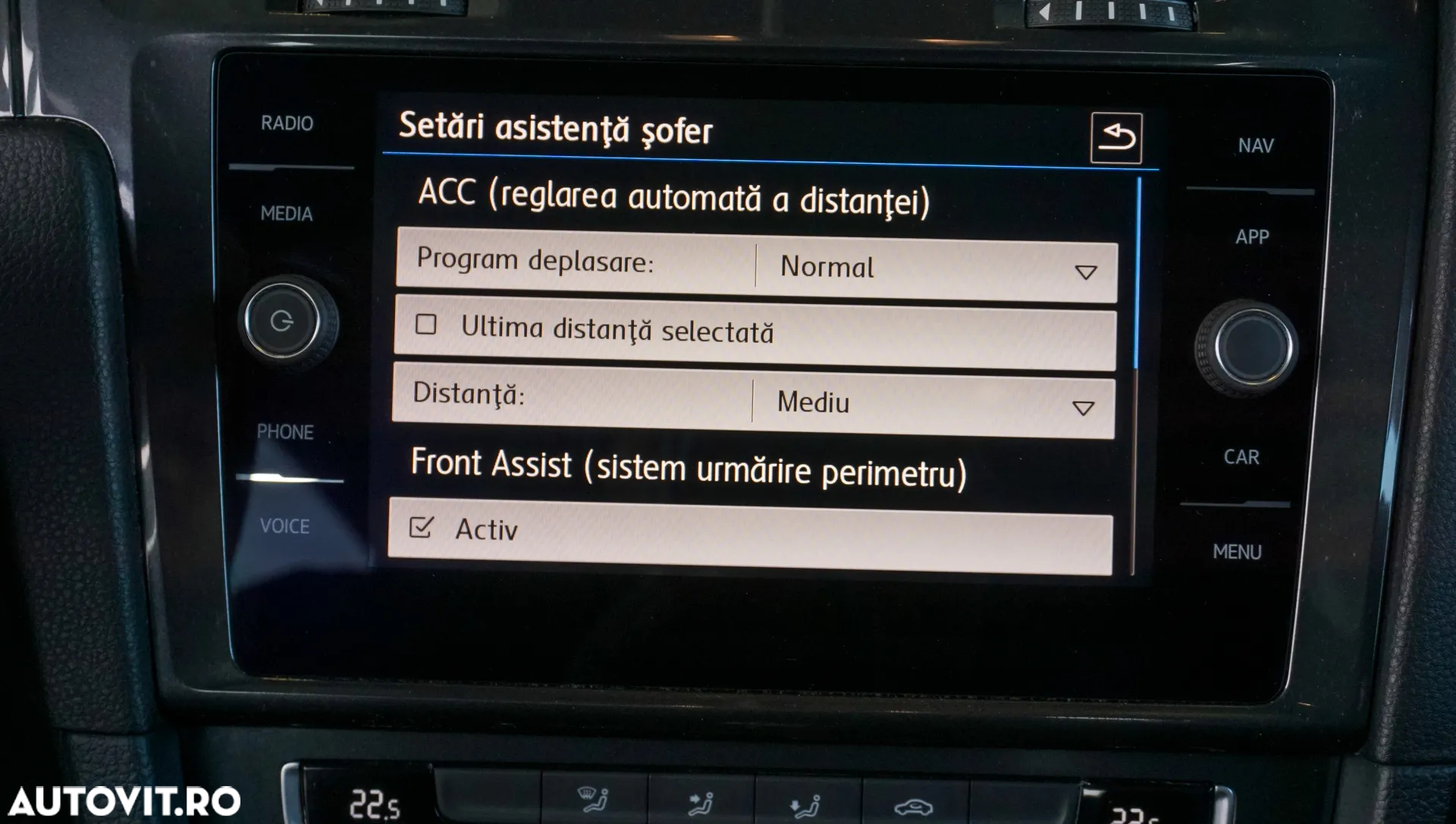 Volkswagen Golf 1.6 TDI DSG Comfortline - 14
