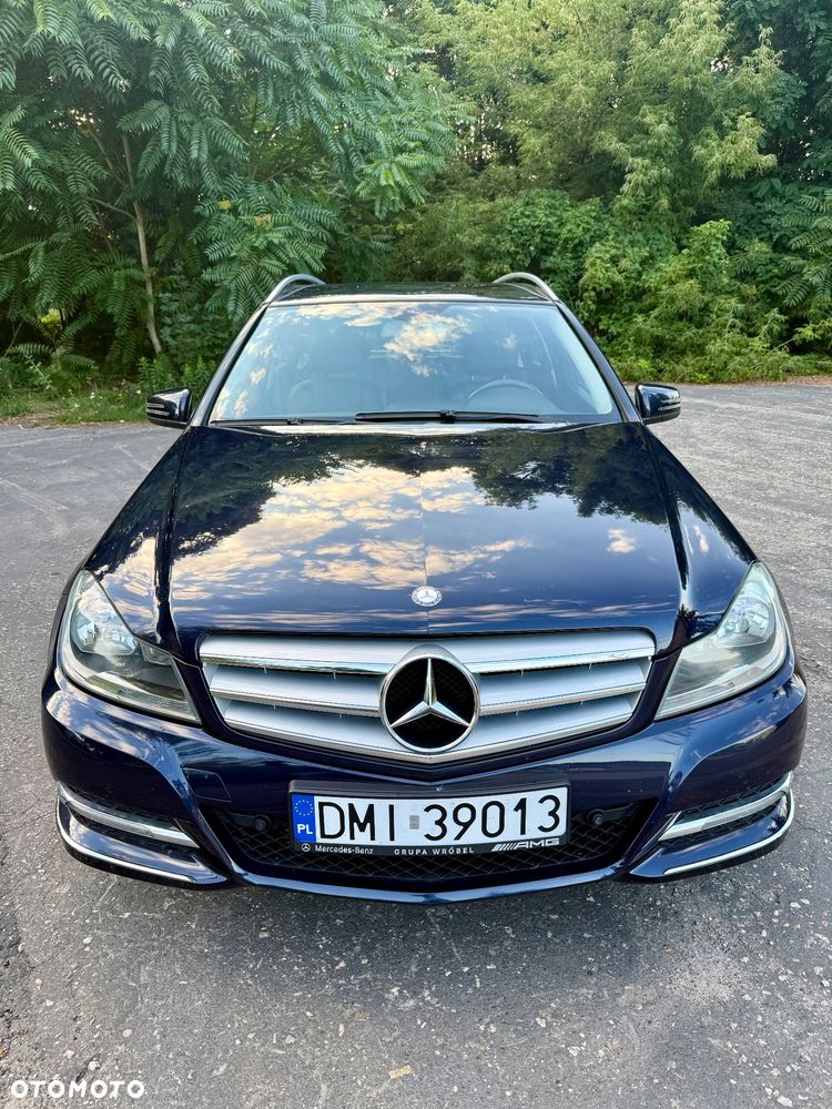 Mercedes-Benz Klasa C 180 CDI DPF (BlueEFFICIENCY) Avantgarde - 4