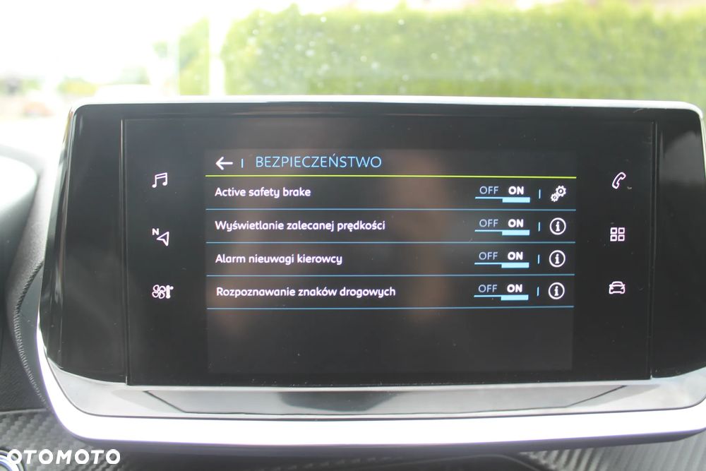 Peugeot 208 Elektromotor 136 E-Style - 23