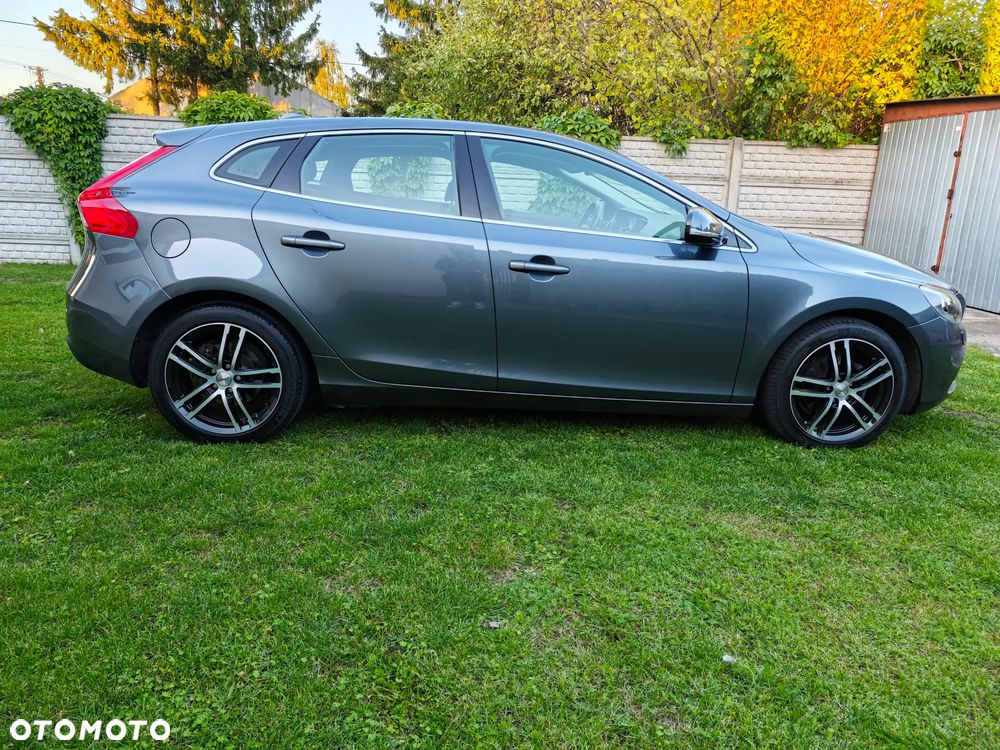 Volvo V40 D2 Momentum - 7