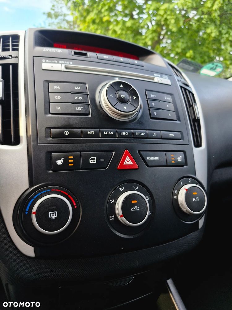 Kia Ceed 1.4 CVVT Attract - 13