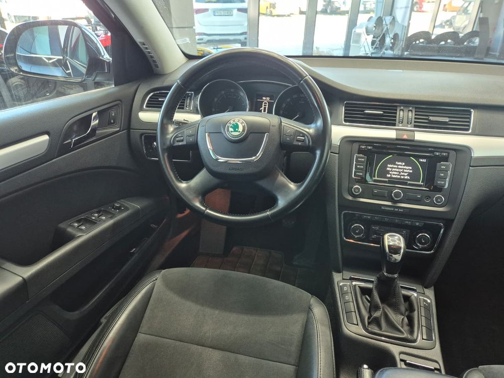 Skoda Superb 1.8 TSI Elegance - 16