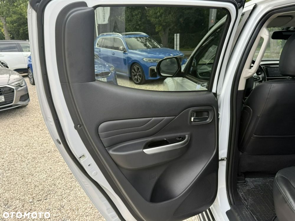 Mitsubishi L200 2.2 d DC Instyle Plus - 17