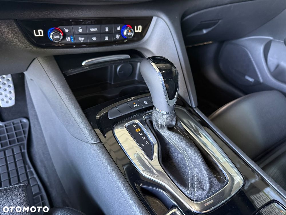 Opel Insignia 2.0 CDTI Business Elegance S&S - 10