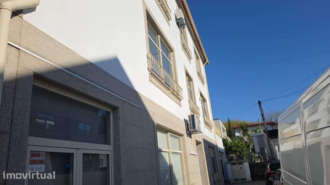 Loja para Arrendamento no Centro de Ponte de Lima – 49 m² - Grande imagem: 3/9