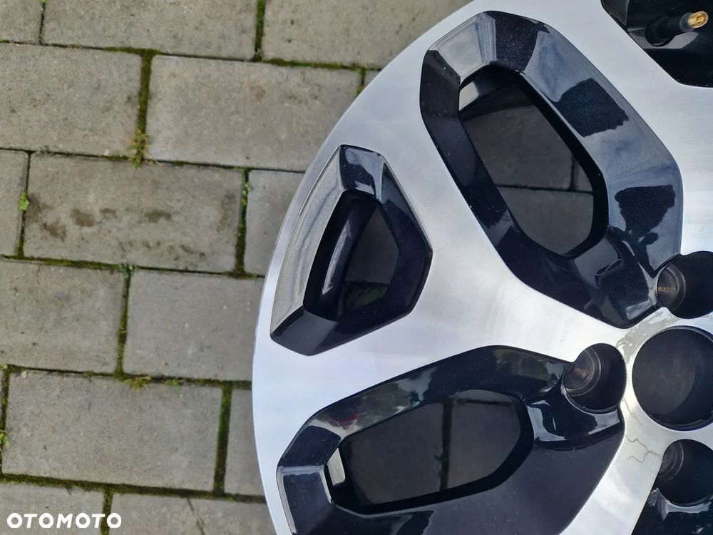 FELGA RENAULT CAPTUR CLIO 6,5Jx17CH4, ET40, 4x100 - 5
