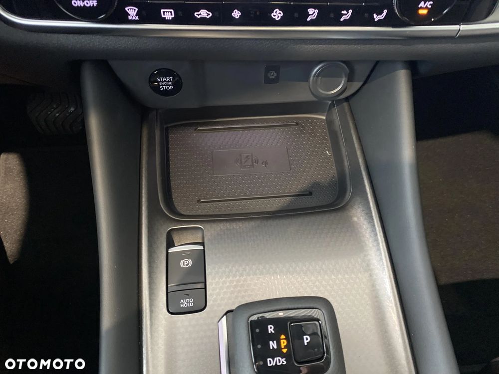 Nissan Qashqai 1.3 DIG-T MHEV N-Connecta Xtronic - 18