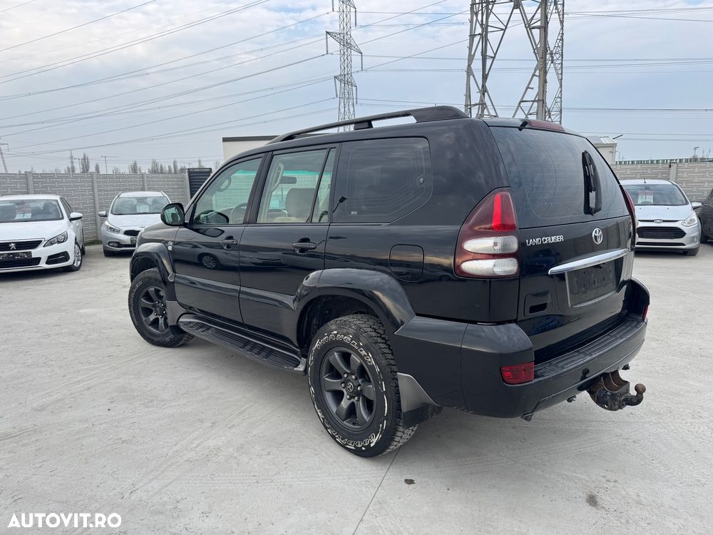 Toyota Land Cruiser - 6