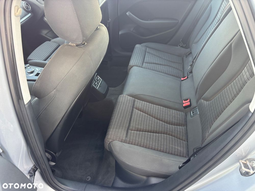 Audi A3 Sportback 1.4 TFSI cylinder on demand ultra Ambition - 14