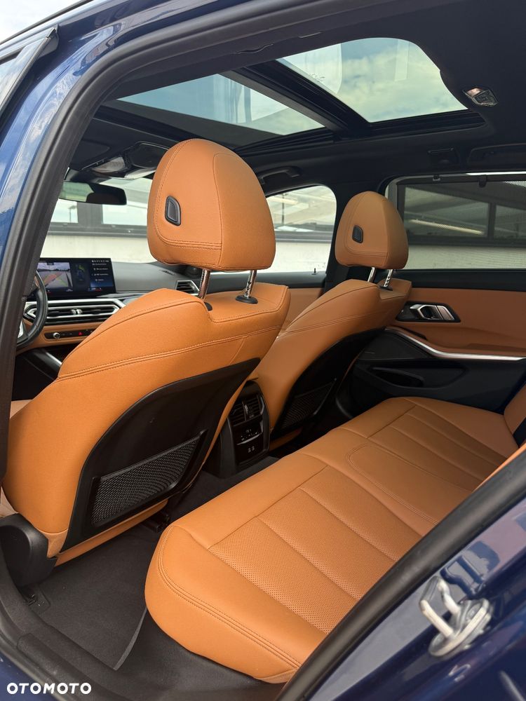 BMW Seria 3 318d Touring M Sport - 24