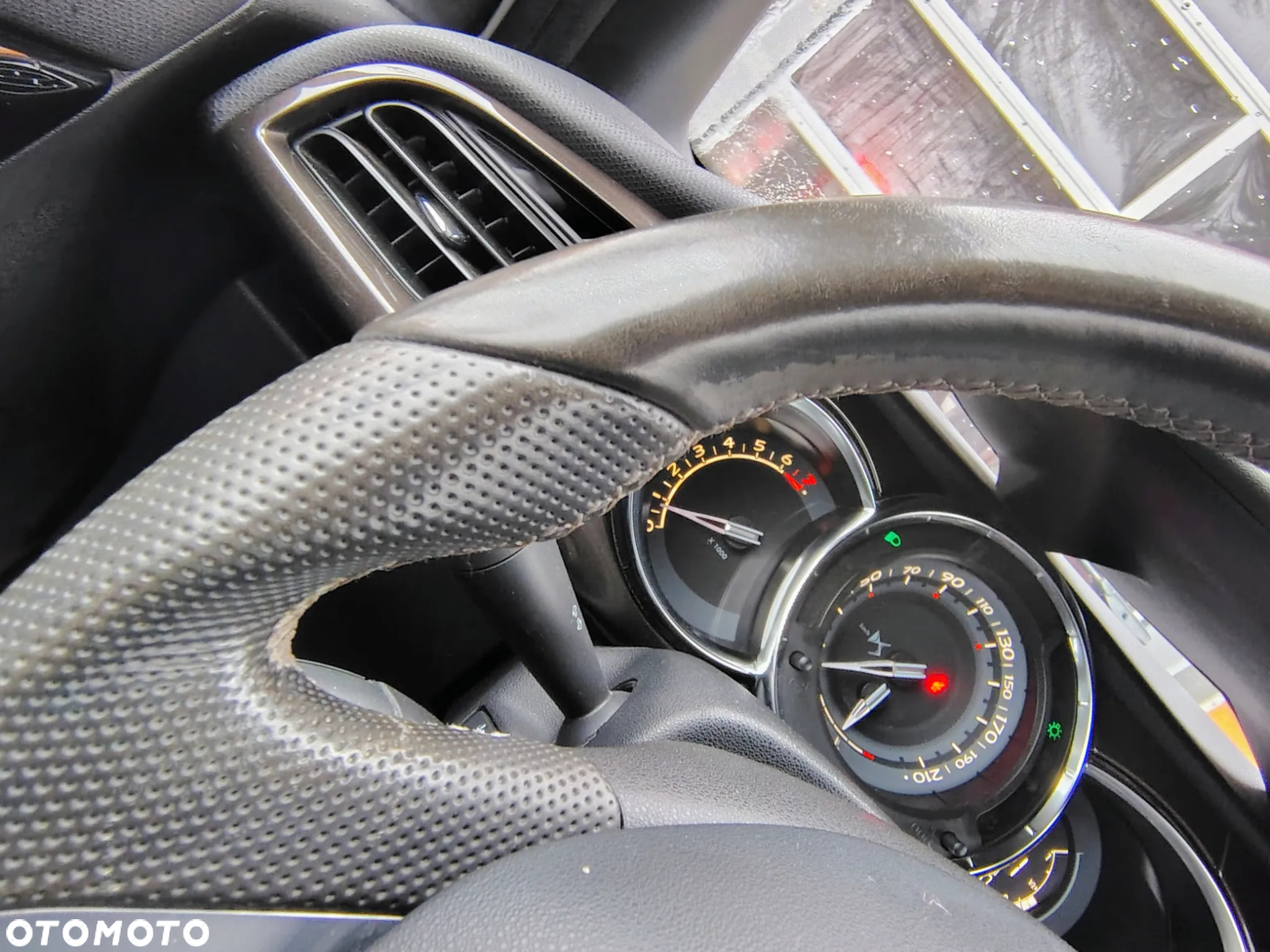 Citroën DS3 1.2 PureTech Connected Chic EAT6 - 30