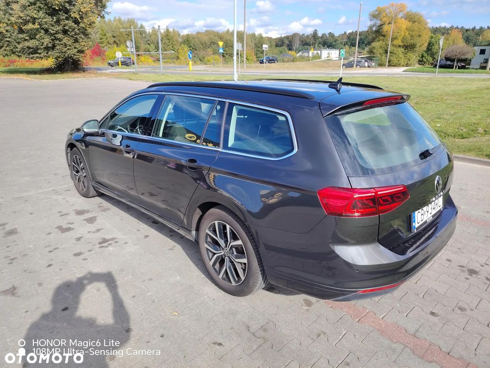 Volkswagen Passat - 19