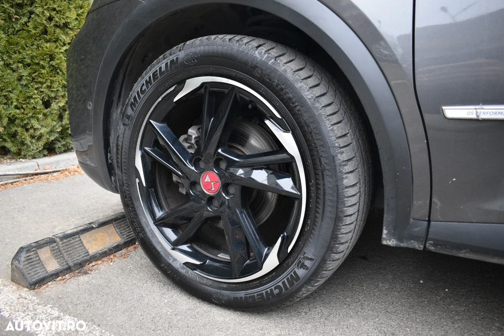 DS Automobiles DS 7 Crossback - 32