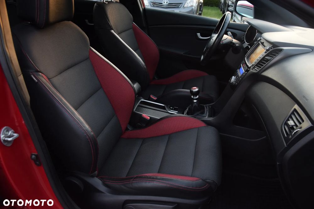 Hyundai i30 1.6 T GDI Turbo - 5
