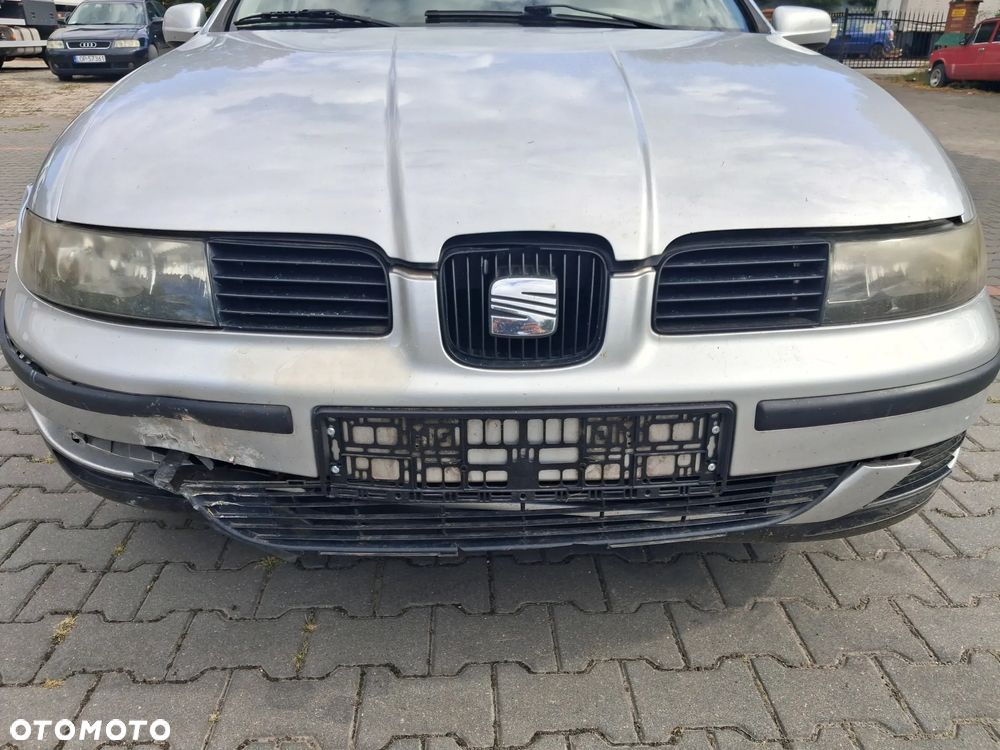 Seat Leon 1 I Toledo 2 II silnik 1.6 16v BCB azd aus atn 105 KM skrzynia biegów ERT sprzęgło wysprzęglik lakier kolor LS7N srebrne drzwi lewe prawe przód tył błotnik zderzak klapa lusterko maska LS7N maglownica przekładnia belka sanki alternator sprężarka klimatyzacji pompa paliwa listwa wtryskowa klamka zamek zacisk głośnik szyba podszybie mechanizm panel sterowania sterownik moduł stacyjka wiązka przewód rura tłumik wydech koła felga zwrotnica kolektor czujnik mcperson amortyzator sprężyna silniczek kokpit pas bezpieczeństwa fotel schowek kierownica zegary klamka osłona lewarek włącznik manetka lampa lampka reflektor atrapa grill zbiorniczek półka bagażnika wykładzina kratka nawiew dmuchawa wentylator chłodnica pas przedni cupholder NA CZĘŚCI WSZYSTKIE CZĘŚCI - 2