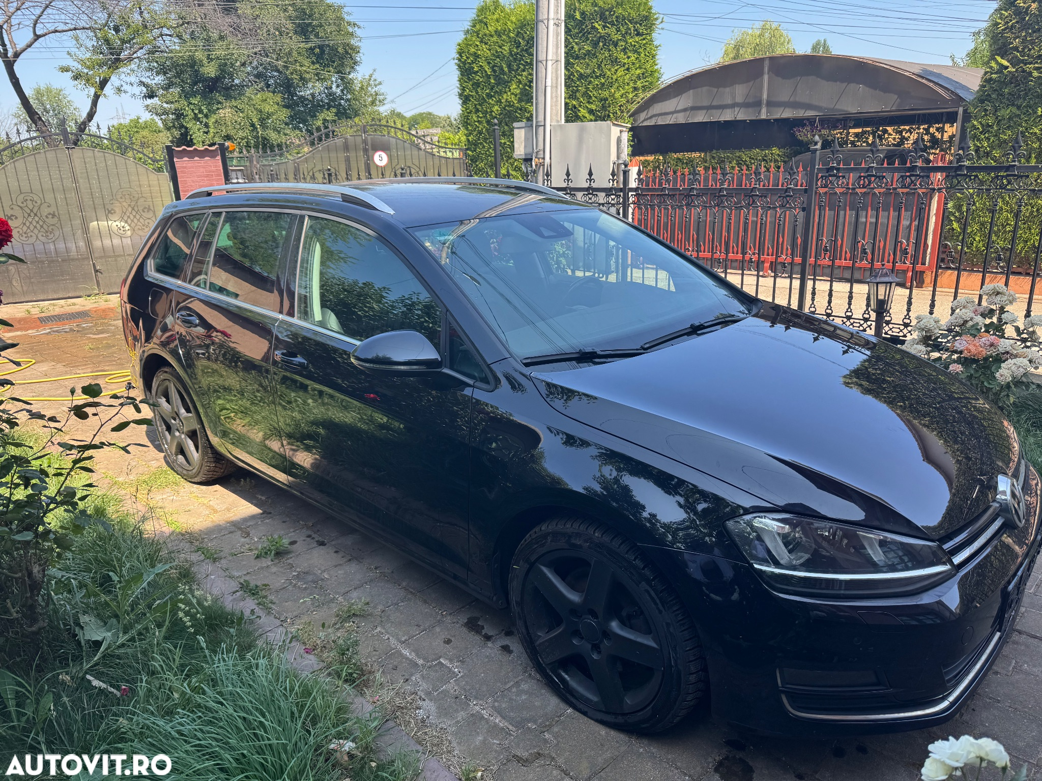 Volkswagen Golf 2.0 BlueTDI DSG Highline - 2
