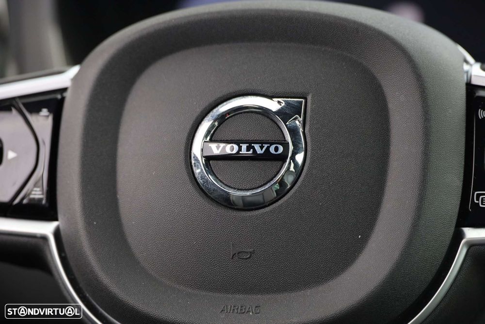 Volvo XC 60 2.0 T6 PHEV Black Edition AWD - 31