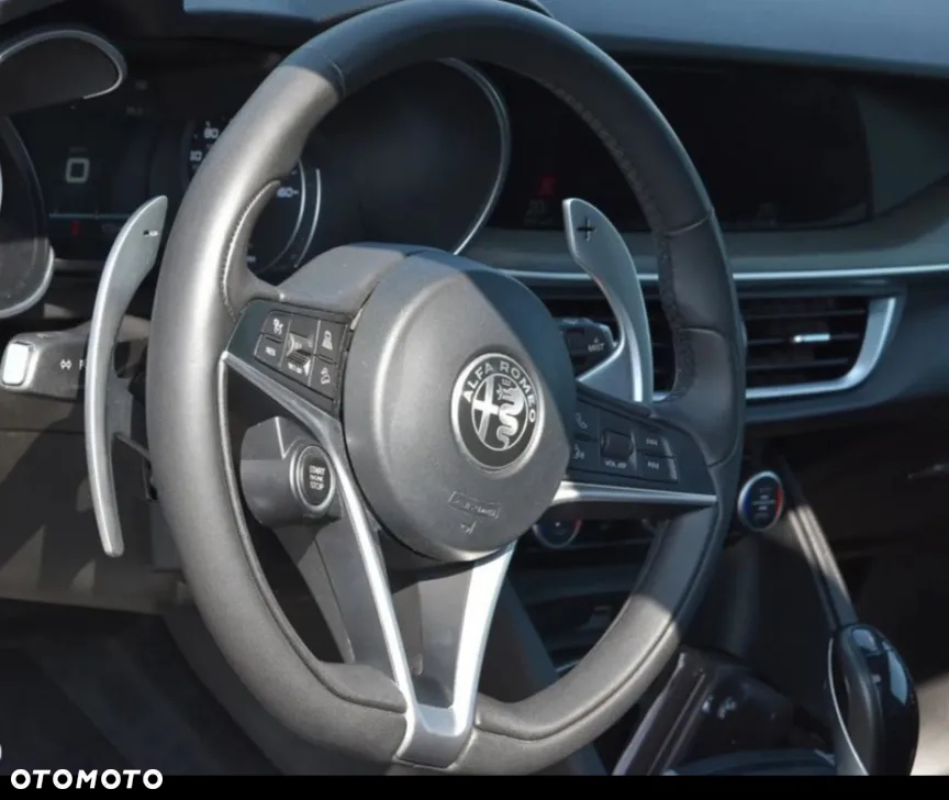 Alfa Romeo Stelvio 2.0 Turbo TI Q4 - 9