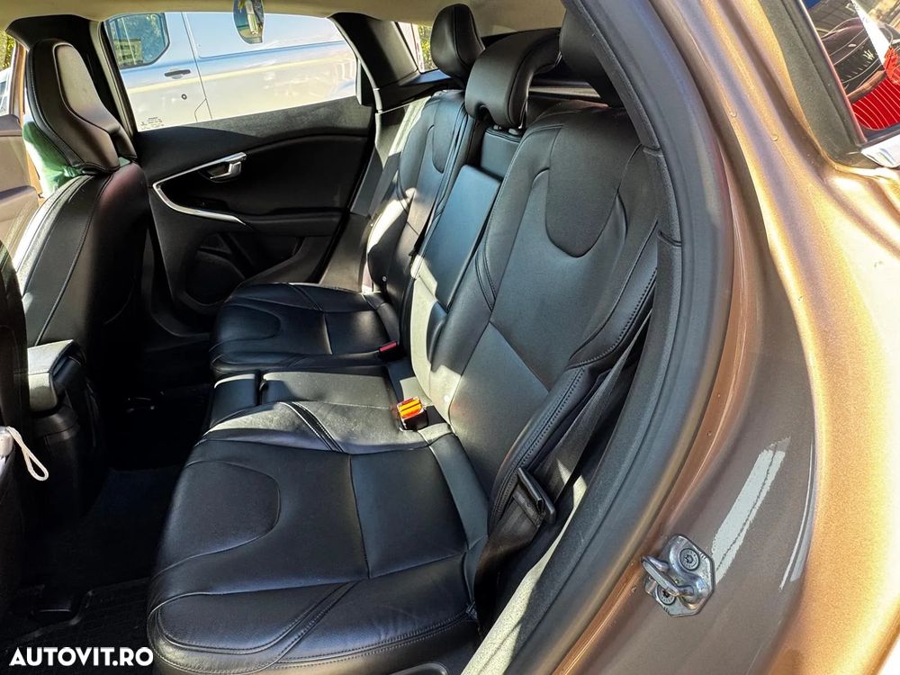 Volvo V40 D3 Aut. Inscription - 21