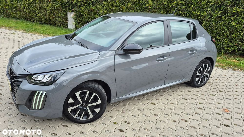 Peugeot 208 - 37