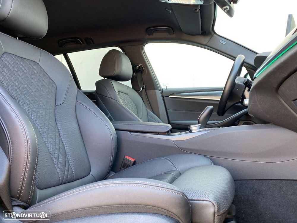 BMW 520 d Pack Desportivo M Auto - 15