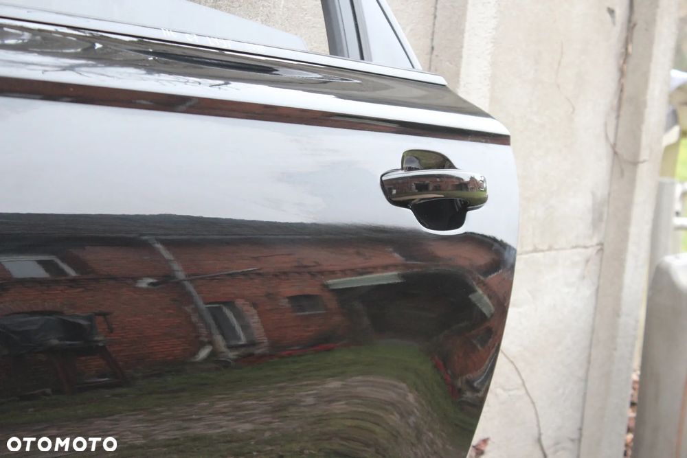 DRZWI TYLNE LEWE AUDI A6 C7 AVANT LY9T 2014 - 15