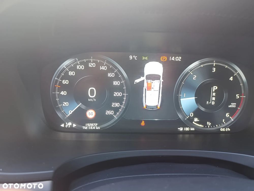 Volvo V90 D3 Momentum Pro - 12