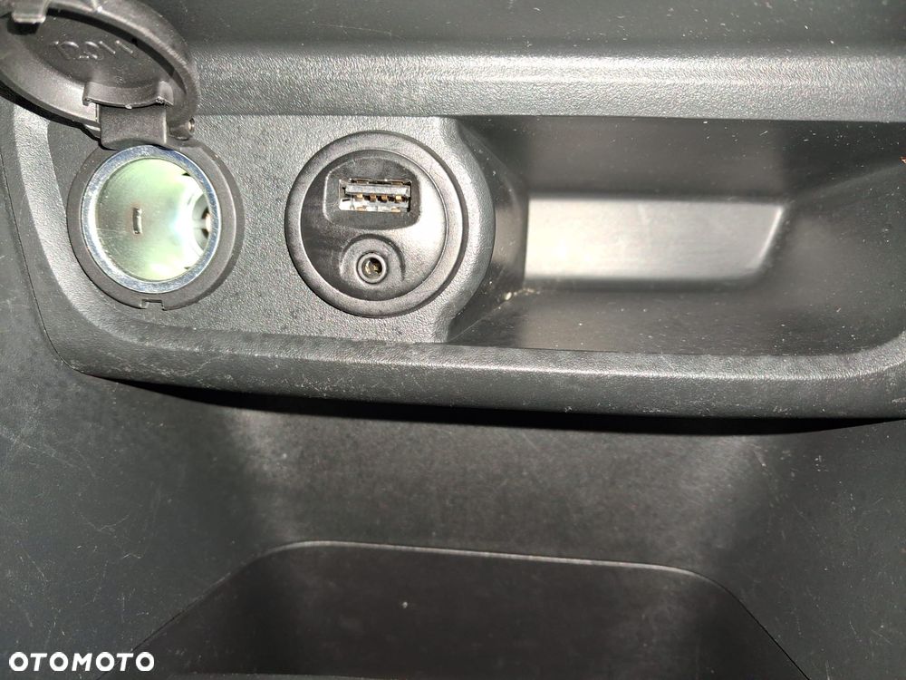 Renault Captur ENERGY TCe 120 EDC LIMITED - 21