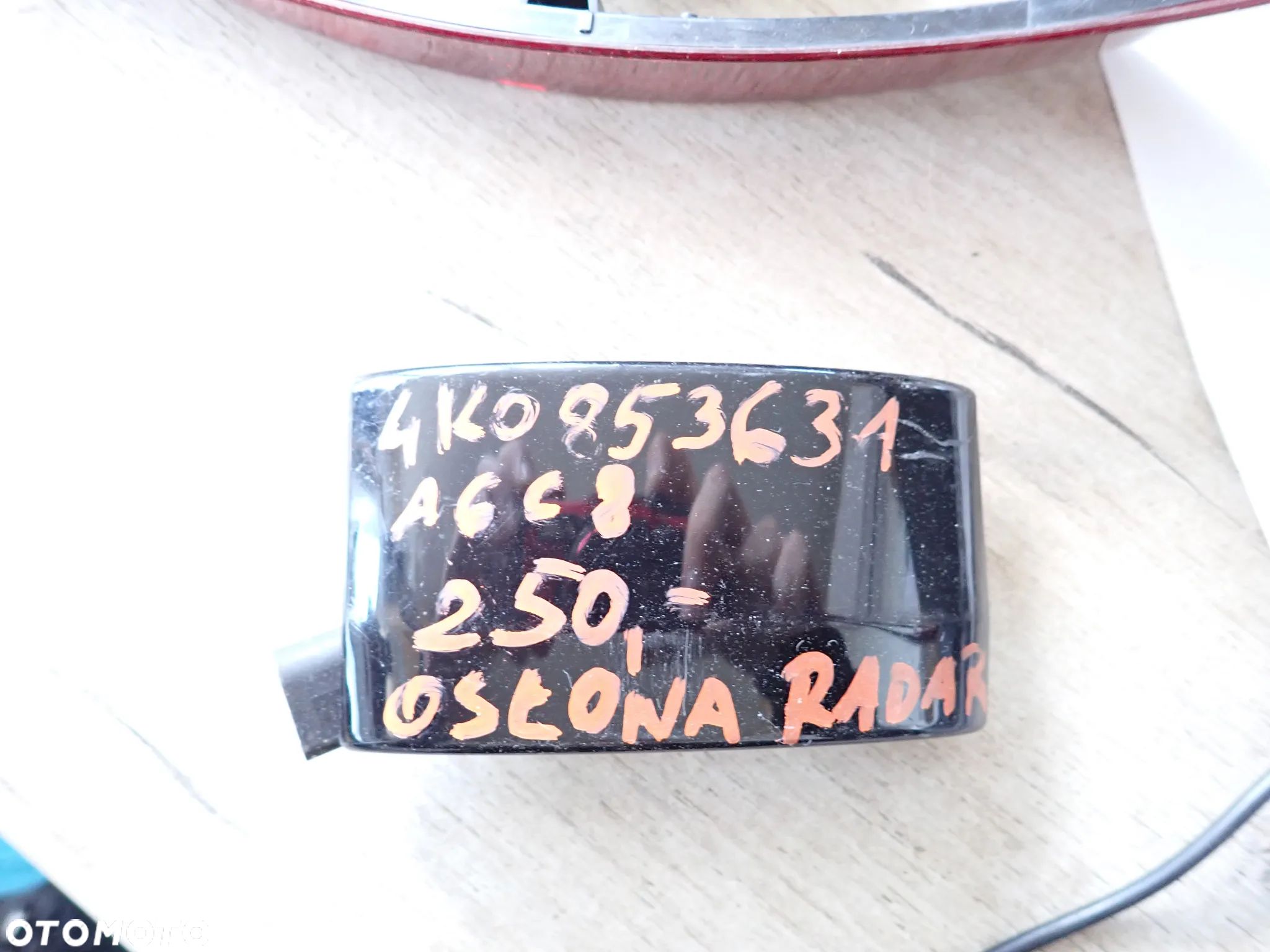 AUDI A6C8 OSŁONA RADAR 4KO853631 - 1