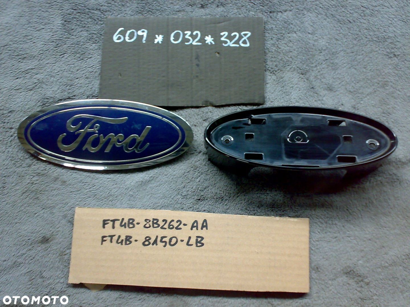 FORD EDGE ZNACZEK EMBLEMAT PRZEDNI W ATRAPA PRZÓD PODSTAWA KPL. - 1