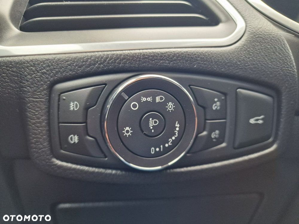 Ford S-Max 1.5 Eco Boost Start-Stopp Titanium - 36