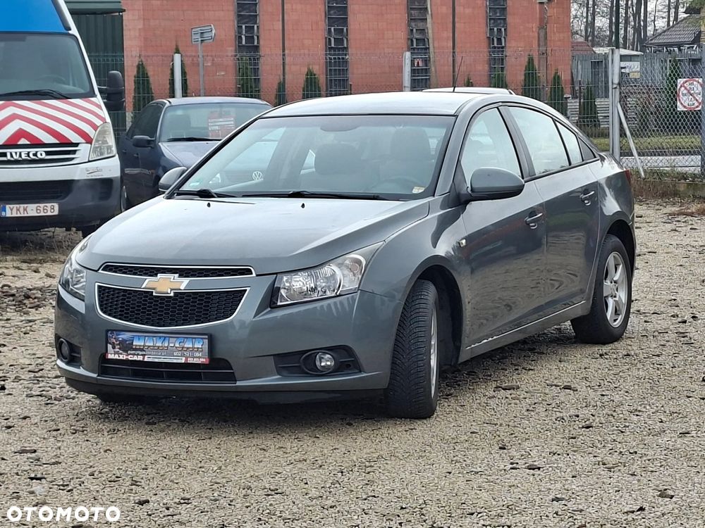 Chevrolet Cruze 1.6 LS - 19