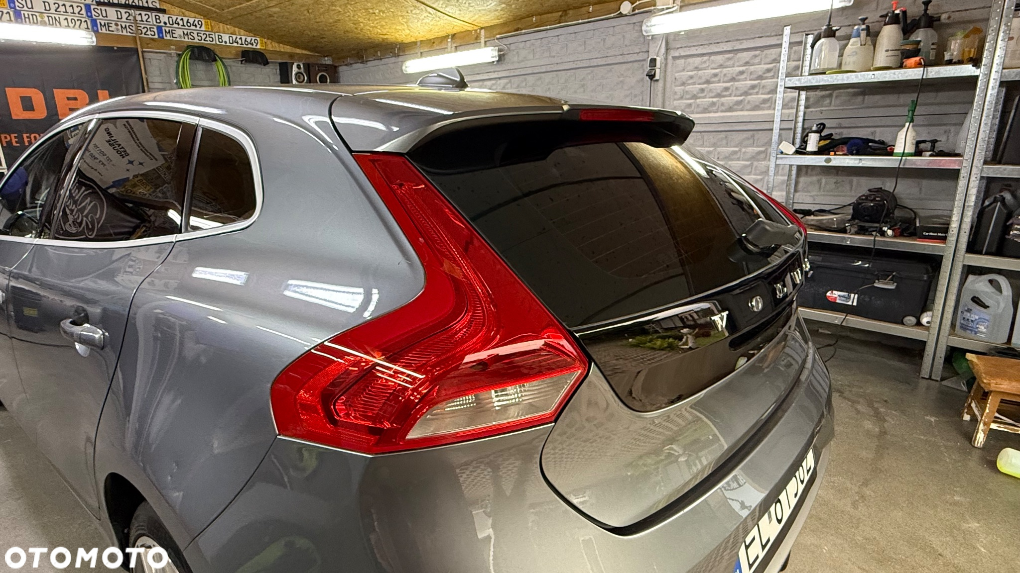 Volvo V40 D4 Drive-E R-Design Kinetic - 13