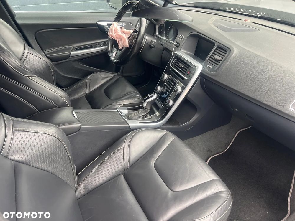 Volvo S60 T6 AWD Geartronic Momentum - 19