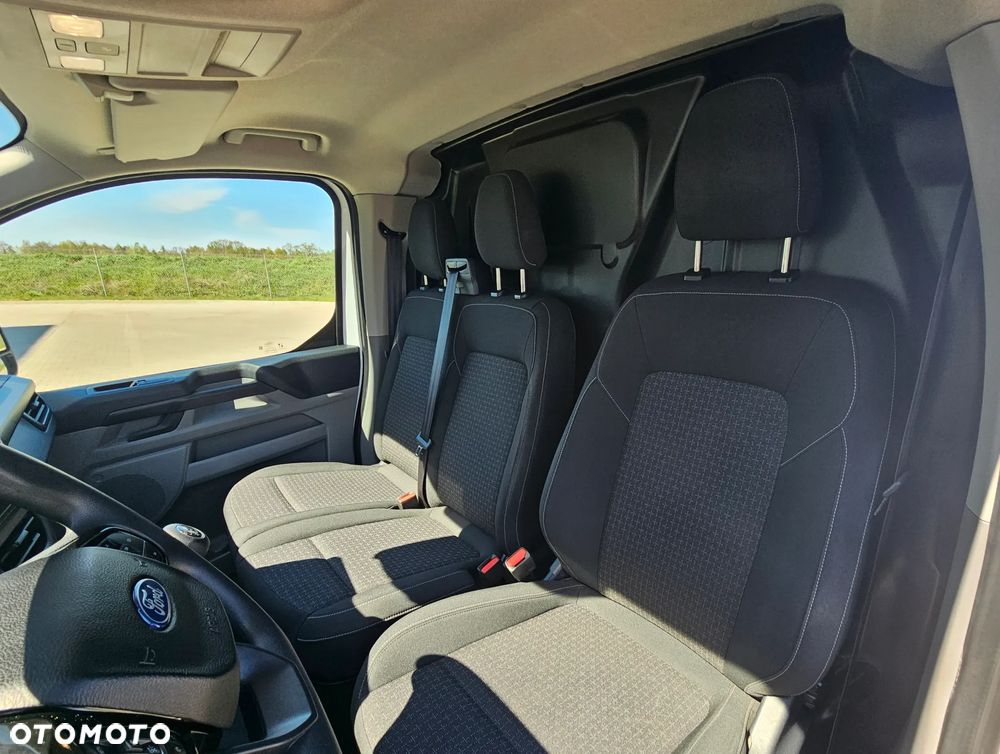 Ford TRANSIT CUSTOM - 9