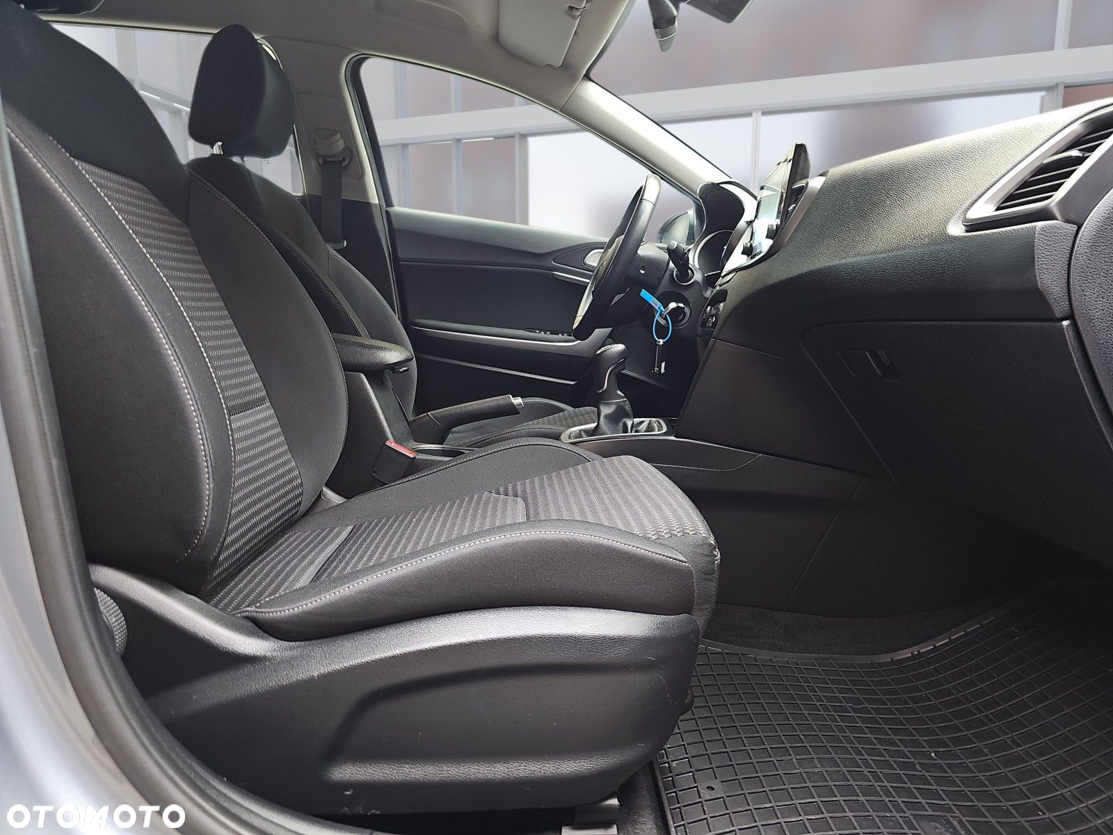 Kia Ceed 1.5 T-GDI M - 23