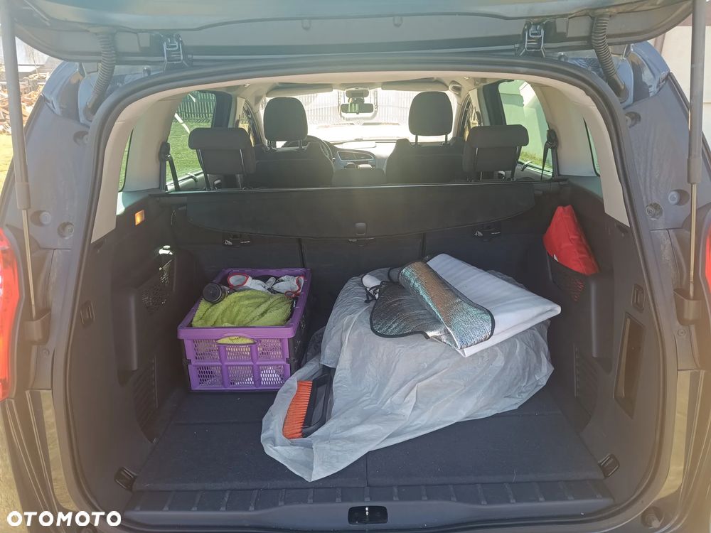 Peugeot 5008 2.0 HDi Active - 4