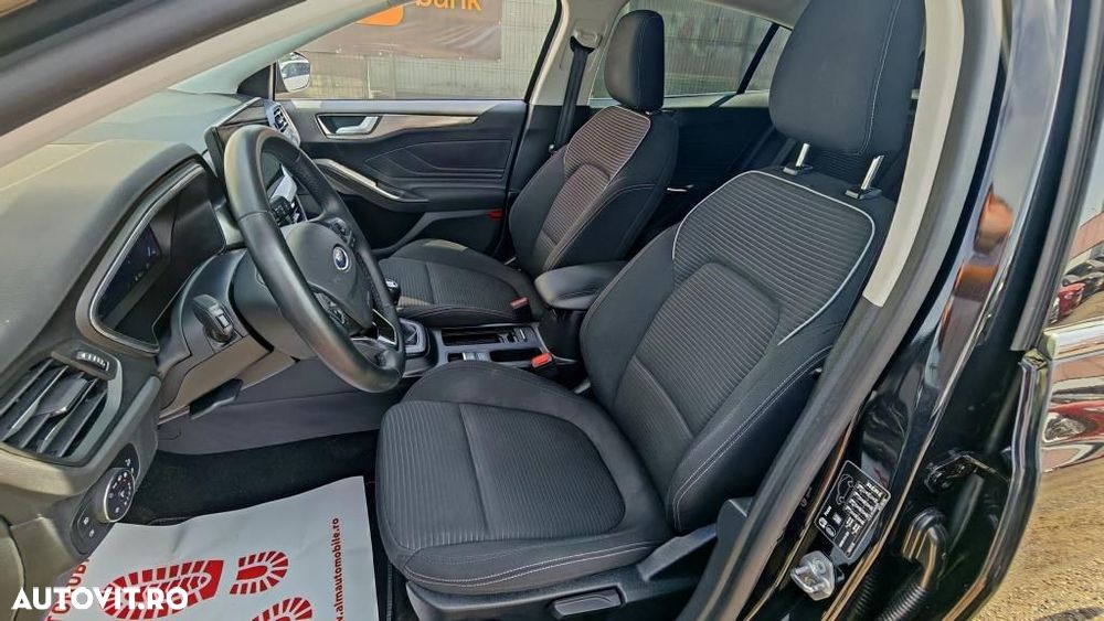 Ford Focus - 12