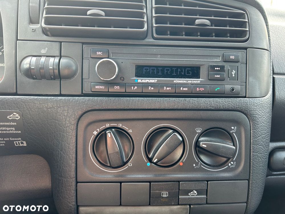 Volkswagen Golf Cabrio - 15