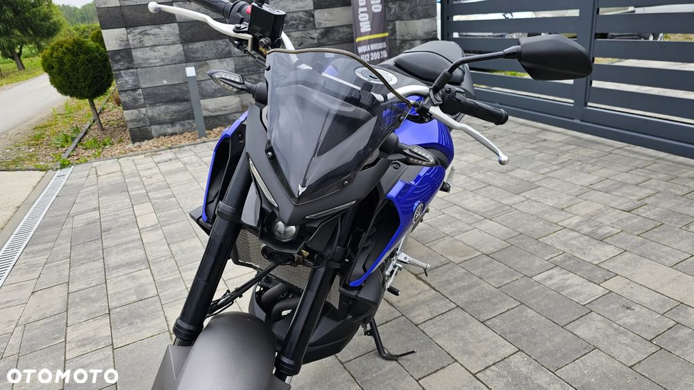Yamaha MT - 8
