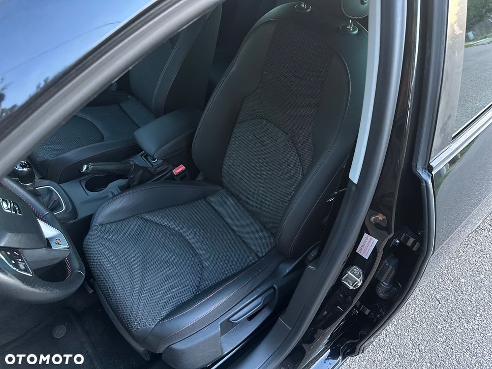Seat Leon 2.0 TDI DPF Start&Stop FR - 17