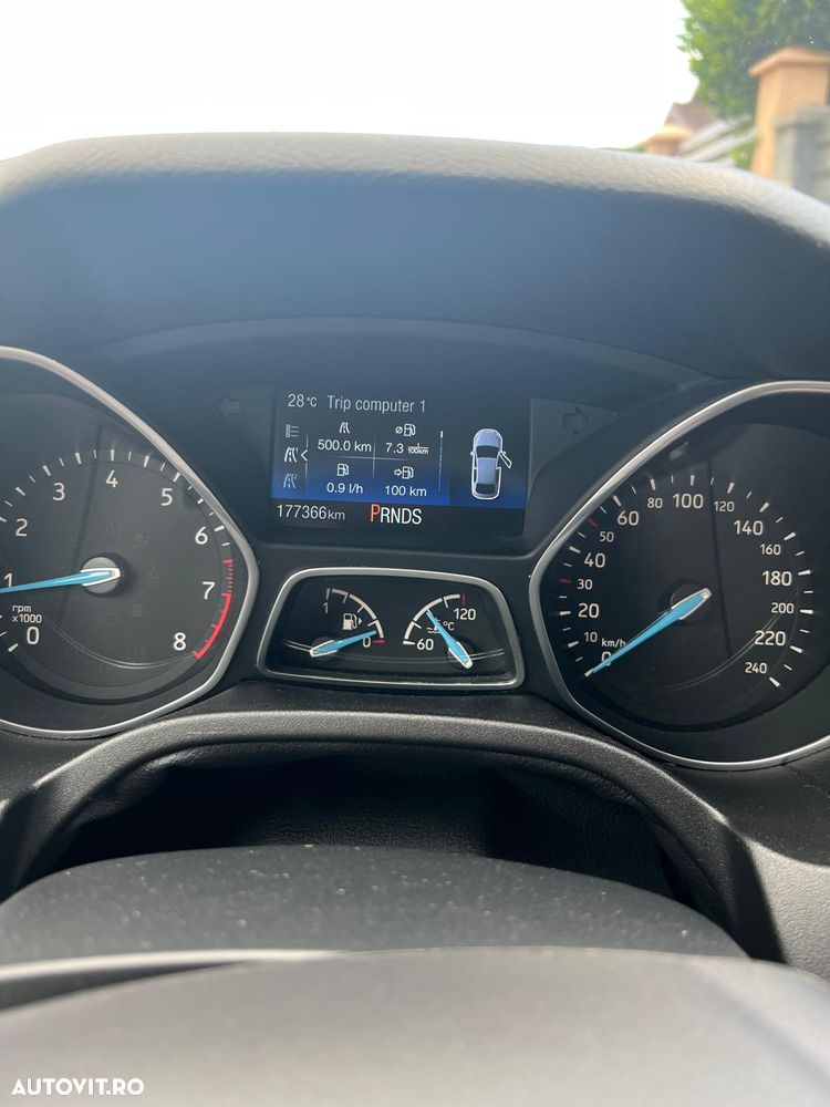 Ford Focus 1.0 EcoBoost Titanium - 4