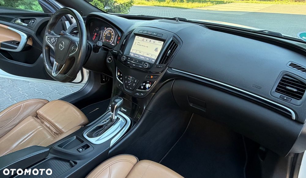Opel Insignia - 22