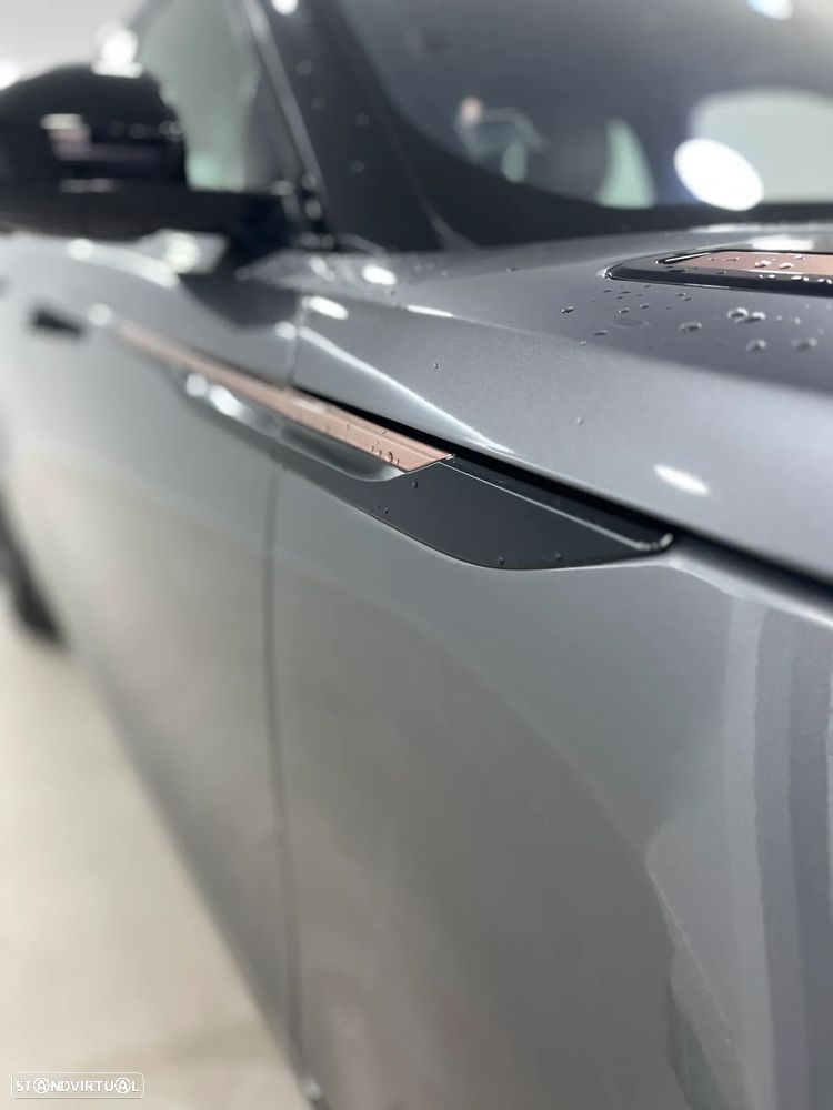 Land Rover Range Rover Velar 2.0 D R-Dynamic - 16